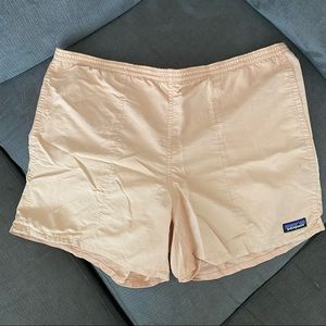 Patagonia Baggies Vintage 5 inch Medium Mens Tan Peach Rare Shorts